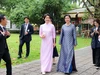 Phu nhân Tổng thống Hàn Quốc Lee Jae Myung mặc áo dài do Phu nhân Tổng Bí thư, Chủ tịch nước Tô Lâm tặng