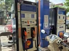 Xe còn xăng khoáng cũ, có cần xả sạch bình trước khi đổ E10?