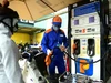 Chiều 25-6: Giá xăng dầu giảm mạnh