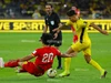 CĐV Malaysia nổi giận đòi tước quốc tịch 7 cầu thủ gian lận ở trận thắng Việt Nam 4-0