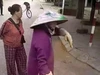 Công an làm rõ 2 phụ nữ chặn xe, yêu cầu nộp tiền trông giữ