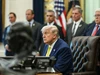 Ông Trump thông tin vụ 2 phi công Mỹ gặp nạn ở eo biển Hormuz 