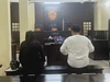 Nhân viên phòng răng giữ 37,5 triệu đồng của khách bị phạt 7,5 năm tù