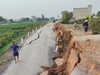 Tây Ninh: Sạt lở 60m đường ven sông Lò Gạch ở xã Vĩnh Hưng