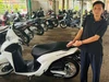 Bắt nghi phạm lấy trộm xe máy khi chủ xe ngủ gục trên vỉa hè ở TP.HCM