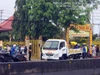 Mô tô theo đoàn gặp nạn, hai cha con thương vong