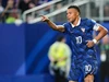 Mbappe bám sát Messi