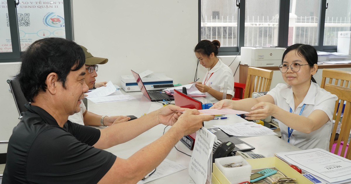 TP.HCM: 102 Phường, Xã Bắt Đầu 'Chạy Thử' Mô Hình Chính Quyền Số 2 Cấp - Bước Tiến Mới Trong Quản Lý!