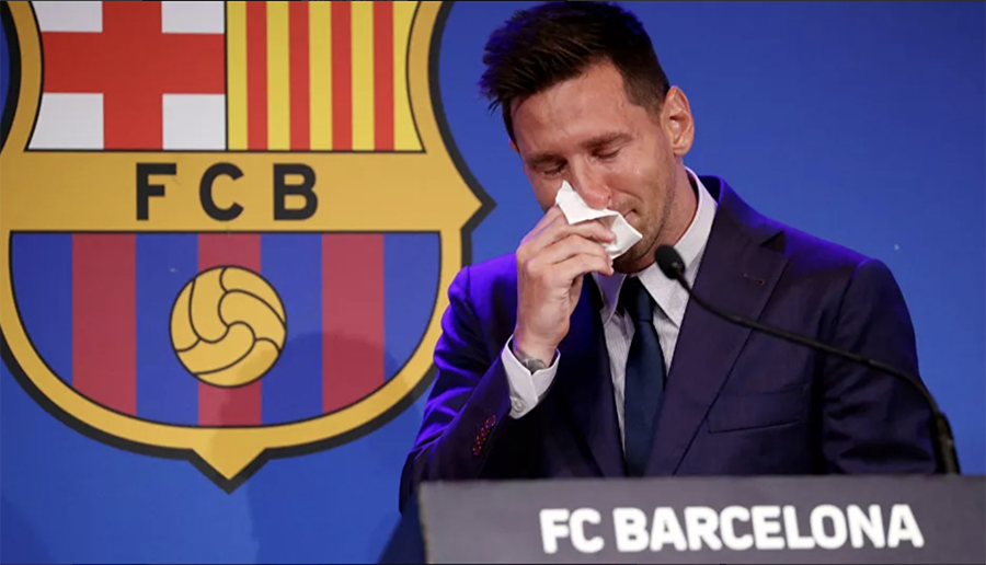 Messi ký hợp đồng với Barcelona trên chiếc khăn ăn | Báo Pháp Luật TP ...