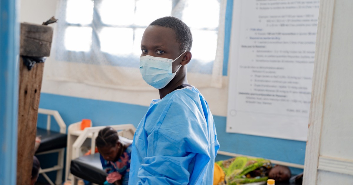 Số ca tử vong do Ebola tăng nhanh lên 136, WHO quan ngại tốc độ lây lan, chuẩn bị họp khẩn