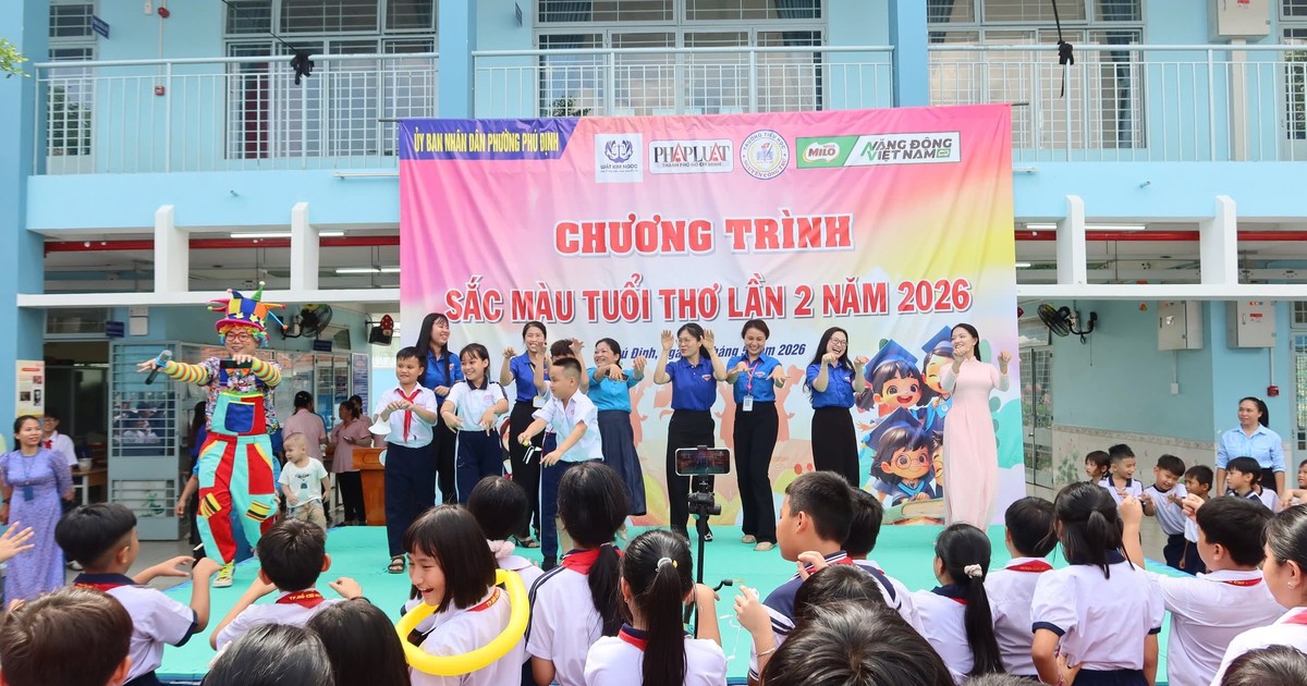 Rộn vang 'Sắc màu tuổi thơ' cùng hơn 1.300 học sinh TP.HCM