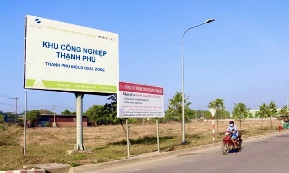 Vướng tái định cư, khu công nghiệp Thạnh Phú 'dậm chân' hai thập kỷ