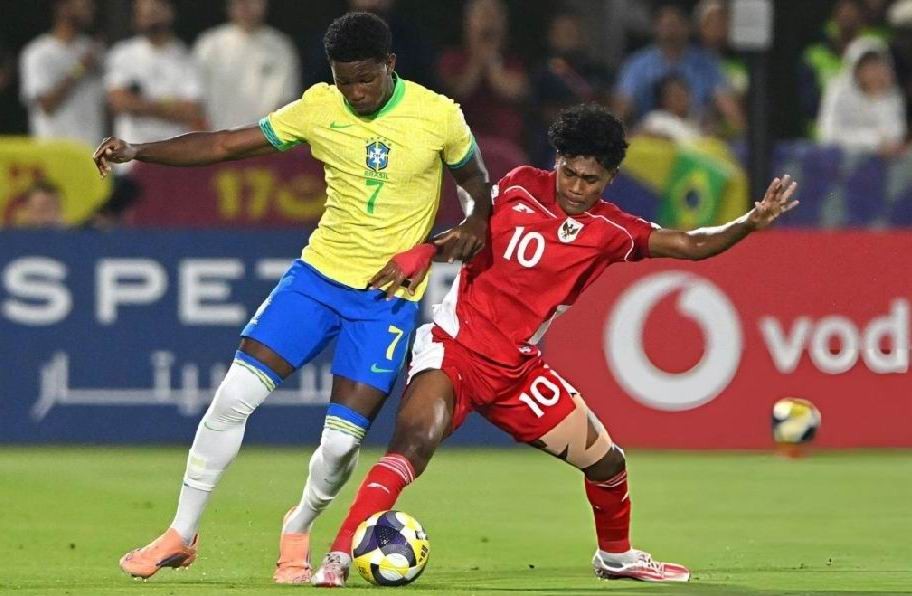 U-17 Việt Nam đừng thỏa mãn và hãy làm tốt hơn Indonesia