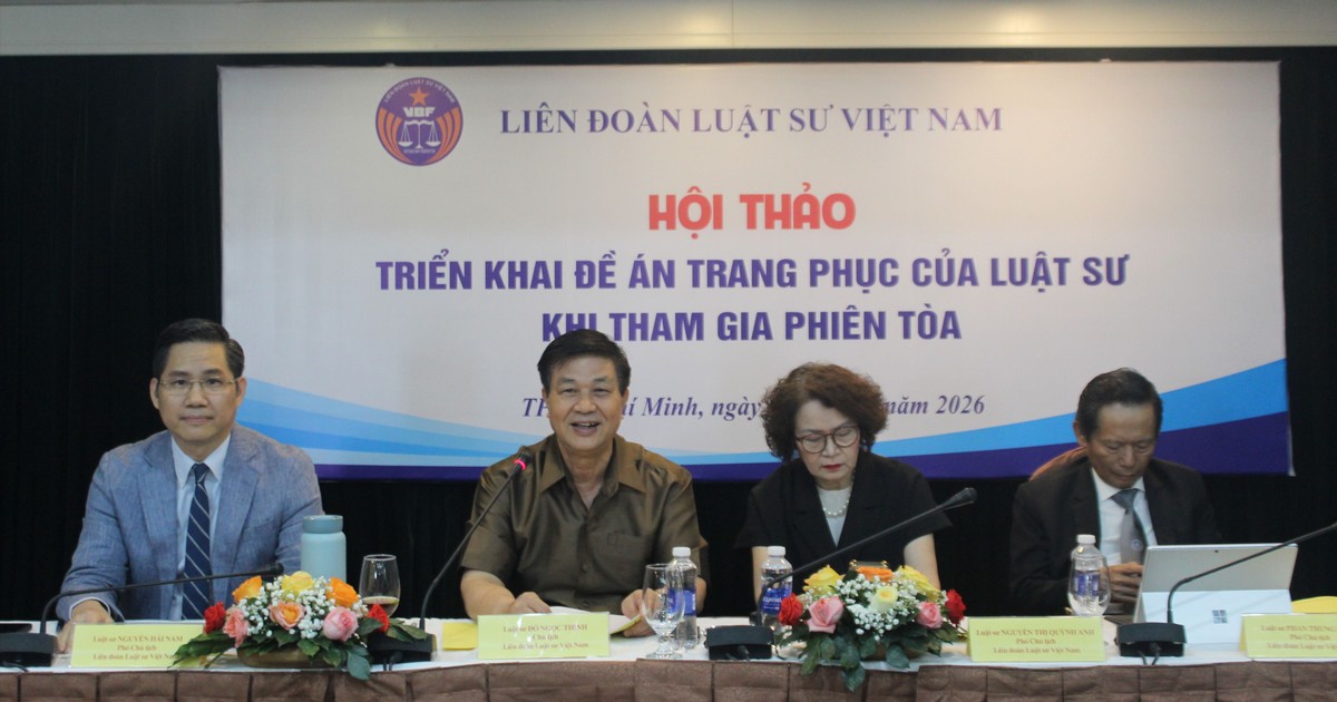 Trang phục luật sư không chỉ là 'chiếc áo', mà là hình ảnh và chuẩn mực nghề nghiệp