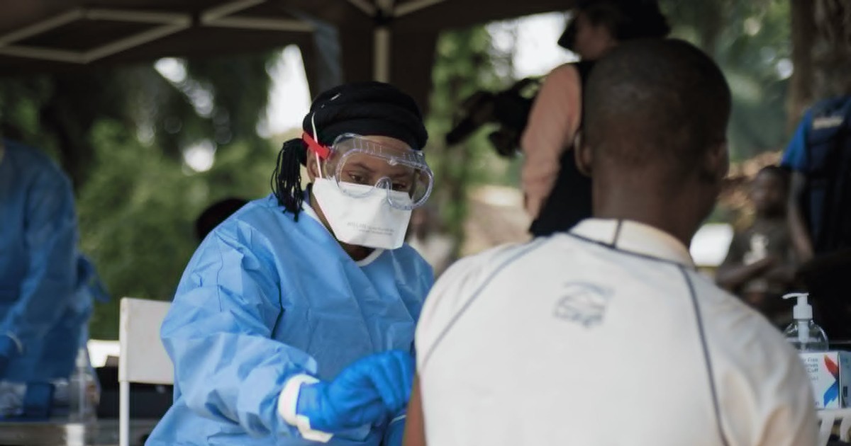 Dịch Ebola diễn biến phức tạp, Việt Nam siết chặt giám sát từ cửa khẩu