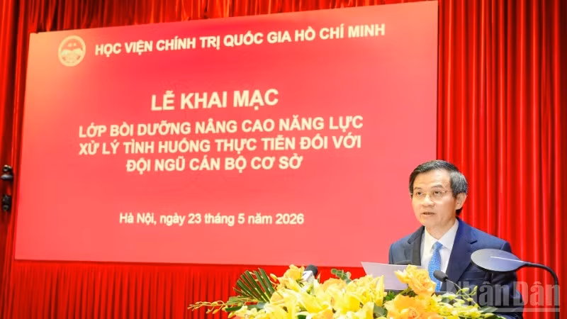 Nâng cao năng lực xử lý tình huống thực tiễn đối với cán bộ cơ sở
