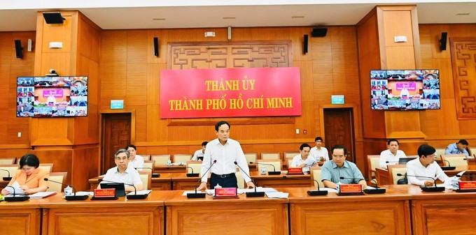 Bí thư Trần Lưu Quang chủ trì họp với 168 điểm cầu phường, xã, đặc khu về công tác chuẩn bị bầu cử