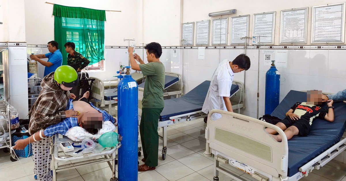 Kịp thời cấp cứu 3 người bị ong đốt gây sốc phản vệ khi đi tảo mộ