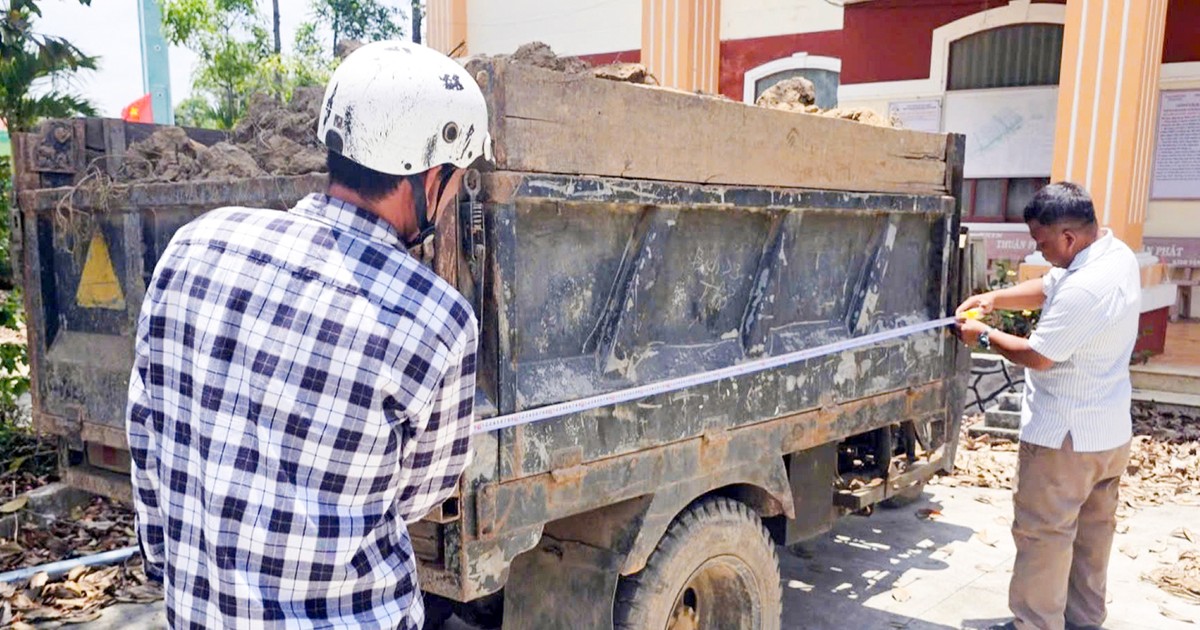 Xử phạt 45 triệu đồng một người khai thác đất mặt trái phép