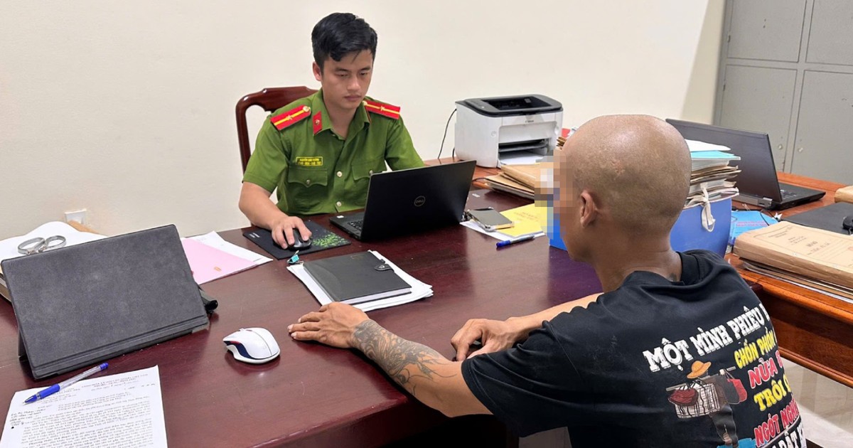 Công an triệu tập người livestream đe doạ đánh mẹ