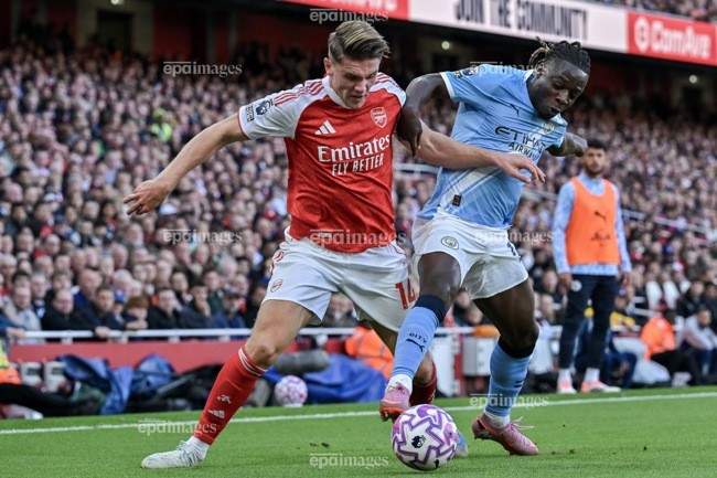 Gyokeres tỏa sáng giúp Arsenal đè bẹp Fulham 3-0, nới rộng cách biệt với Man City lên 6 điểm — image 3