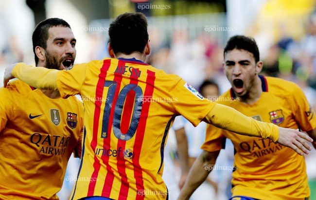 Kinh hoàng đồng đội cũ của Messi thoát thân giữa làn đạn ở Iran