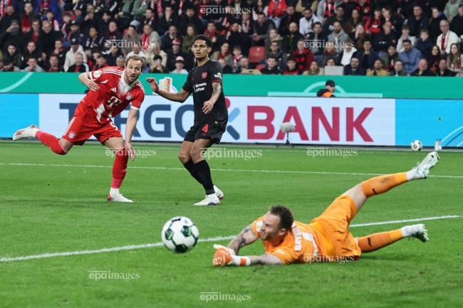 Harry Kane dẫn đầu Quả bóng vàng, Ronaldo 41 tuổi vẫn góp mặt