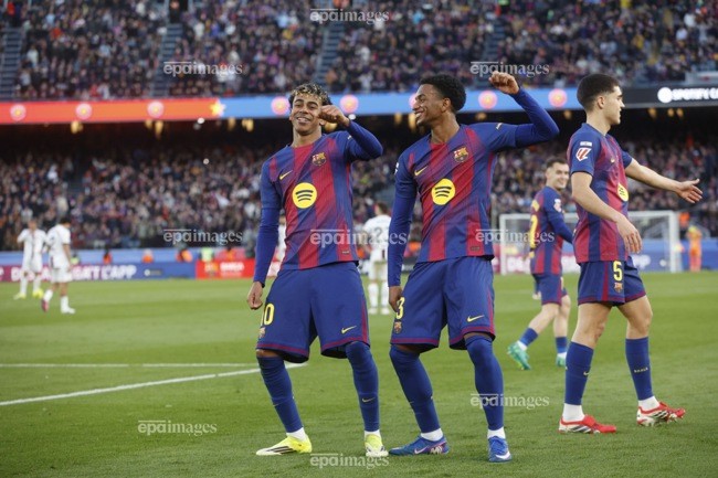 Man United mua “ngọc quý” của Barca