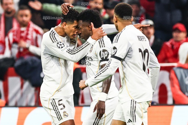 Real Madrid chìm trong hỗn loạn chưa từng có, Barca mừng thầm