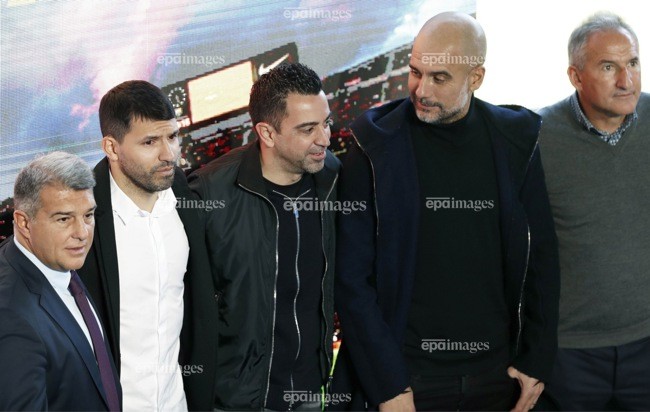 Xavi hé lộ: Pep Guardiola bỏ Man City để dẫn dắt tuyển Anh