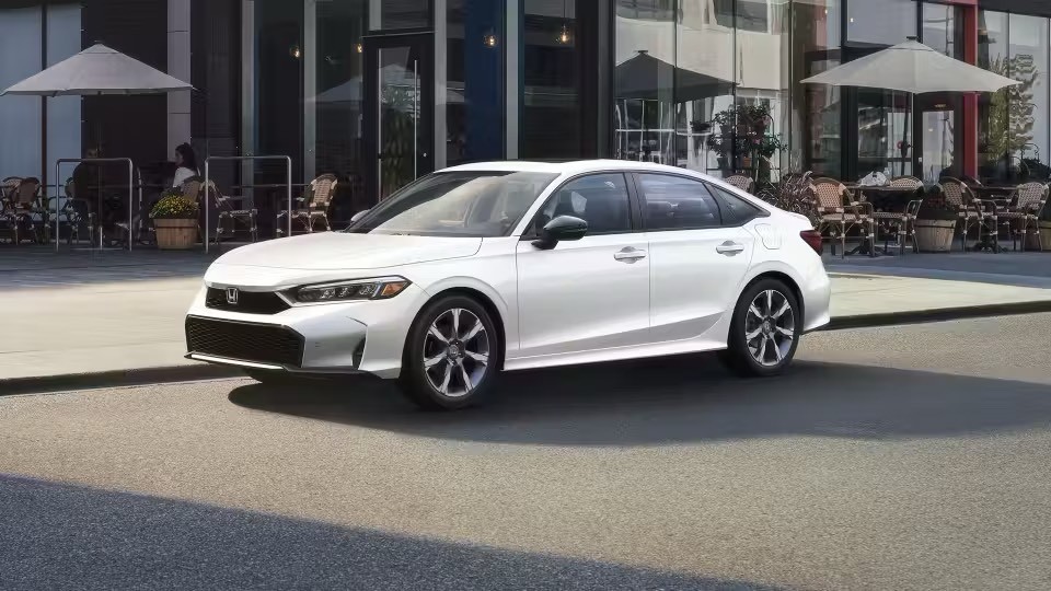 Bất ngờ với khả năng tiết kiệm xăng của Honda Civic Hybrid 2025 | Báo Pháp  Luật TP. Hồ Chí Minh