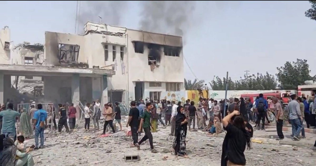 Vụ trường nữ sinh Iran bị tấn công: Số người thiệt mạng tăng lên 108 | Báo  Pháp Luật TP. Hồ Chí Minh