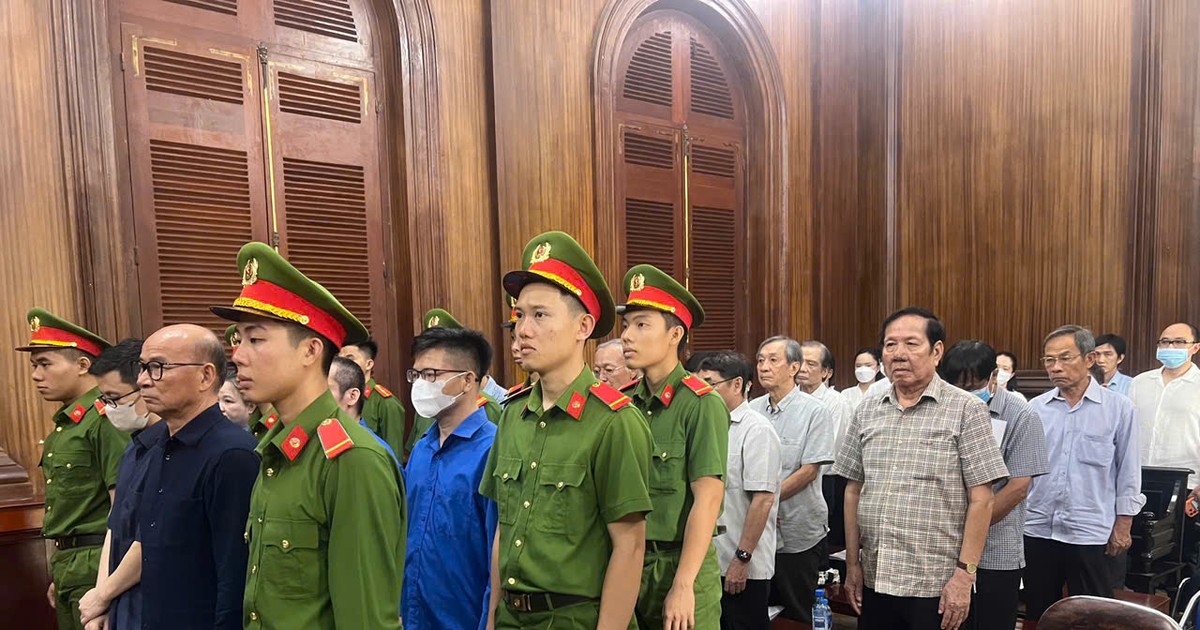 Cựu lãnh đạo Tập đoàn Công nghiệp Cao su Việt Nam bị đề nghị 14-16 năm tù