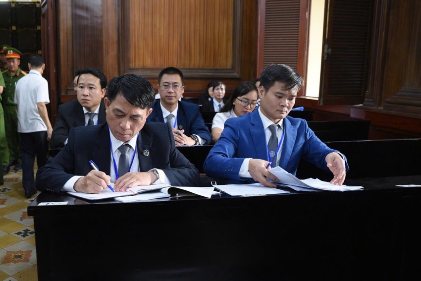 Liên đoàn Luật sư Việt Nam kiến nghị tạm dừng quy định xử phạt luật sư của Chủ tịch xã