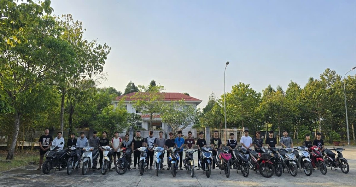 Tụ tập để thử xe độ và đua xe trái phép, 24 thanh thiếu niên bị khởi tố