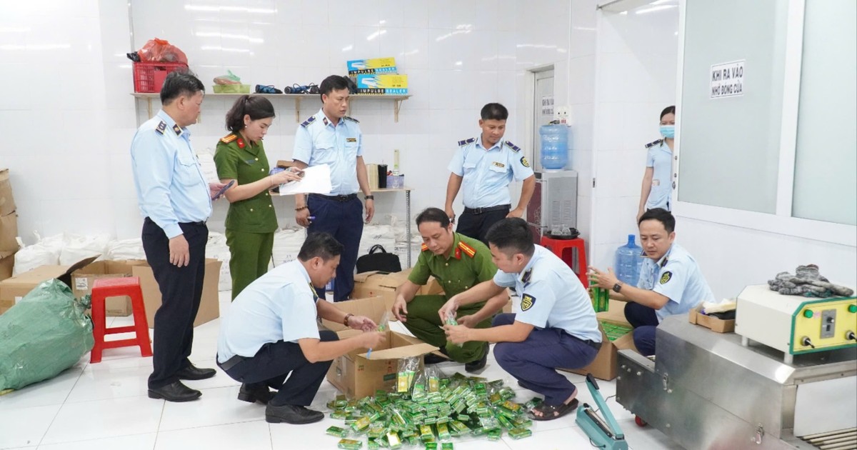 Triệt phá đường dây dầu gió giả liên tỉnh trị giá hơn 2 tỉ đồng