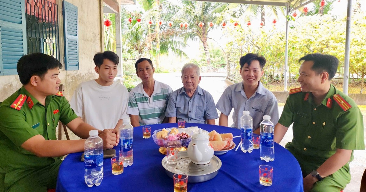 Cần Thơ: Nhiều anh em song sinh cùng trúng tuyển nghĩa vụ Công an nhân dân