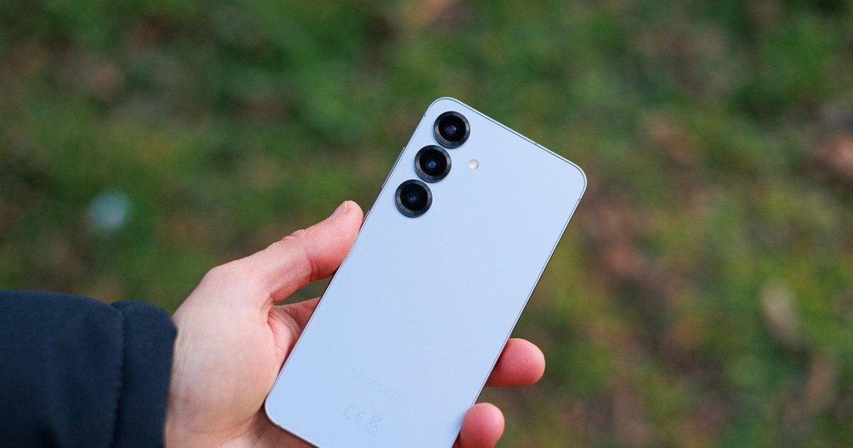 5 lý do Galaxy S25 đáng mua hơn Galaxy S26 ở thời điểm hiện tại