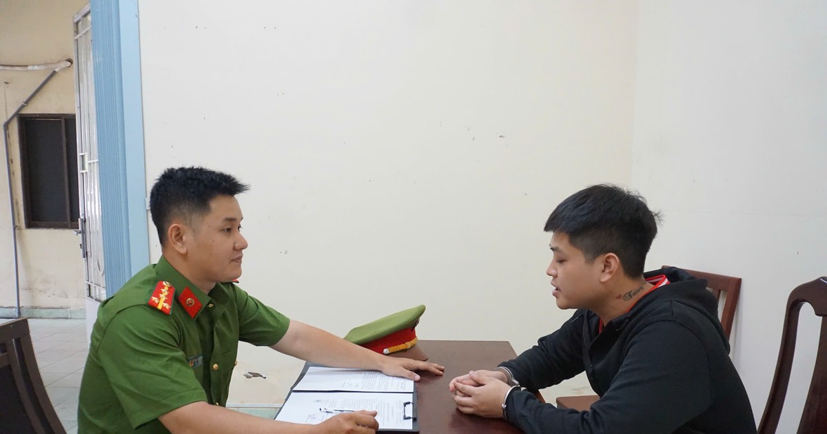 Bắt tạm giam thanh niên dùng chiêu đẩy người vay tiền rơi vào vòng xoáy nợ nần