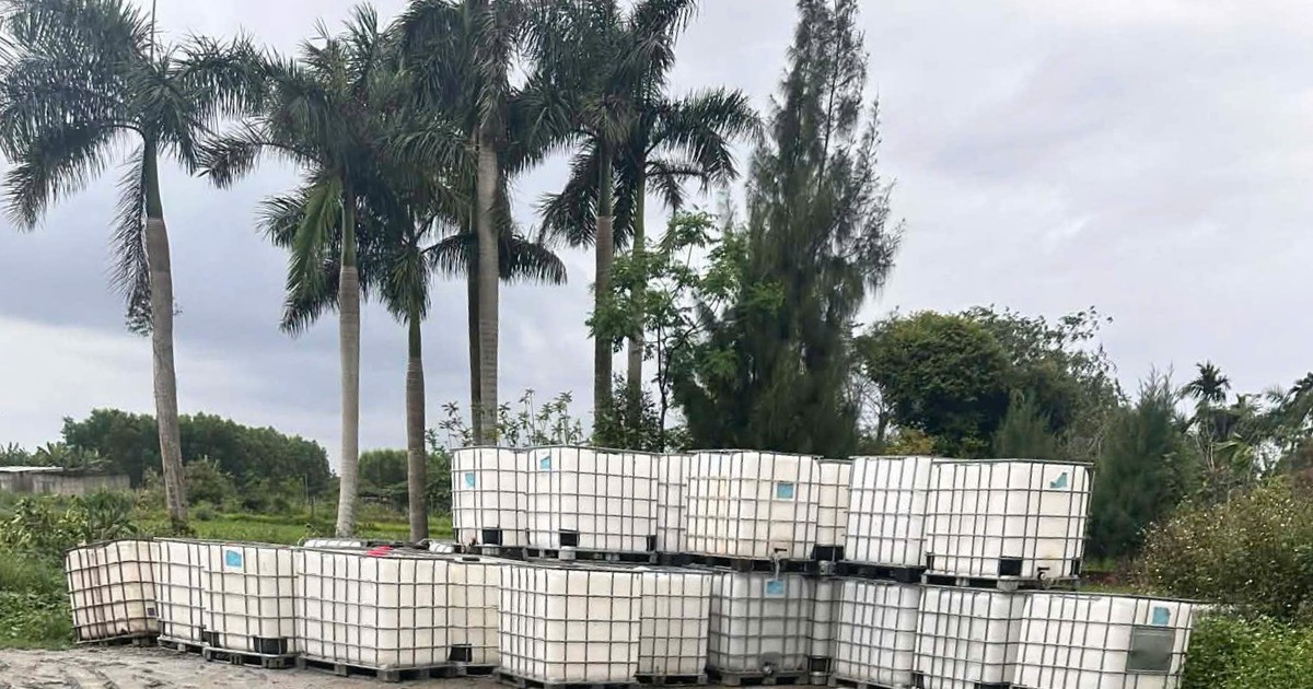Quảng Ngãi: Người dân bất an vì kho hóa chất nằm giữa khu dân cư