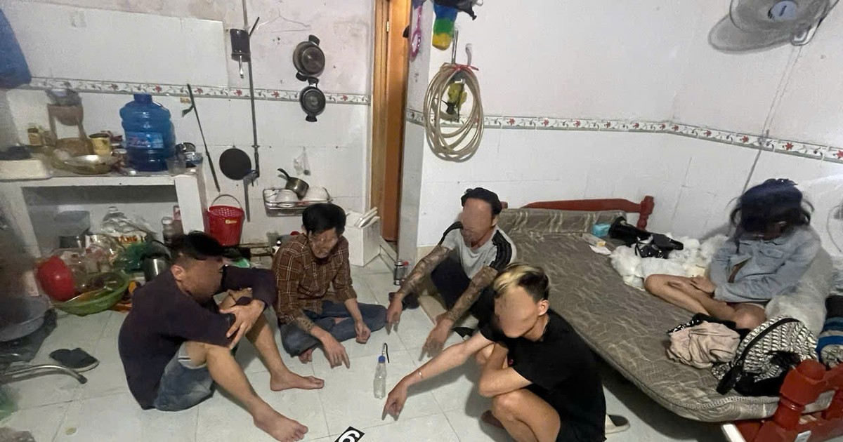 Đồng Nai: Bắt quả tang nhóm tổ chức sử dụng ma túy trong nhà trọ