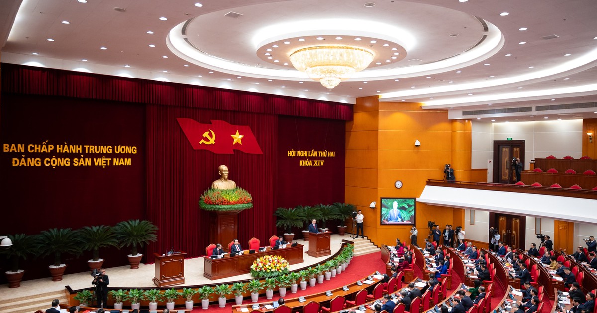 Trung ương yêu cầu cán bộ, đảng viên kiên quyết bảo vệ cái đúng, sự thật