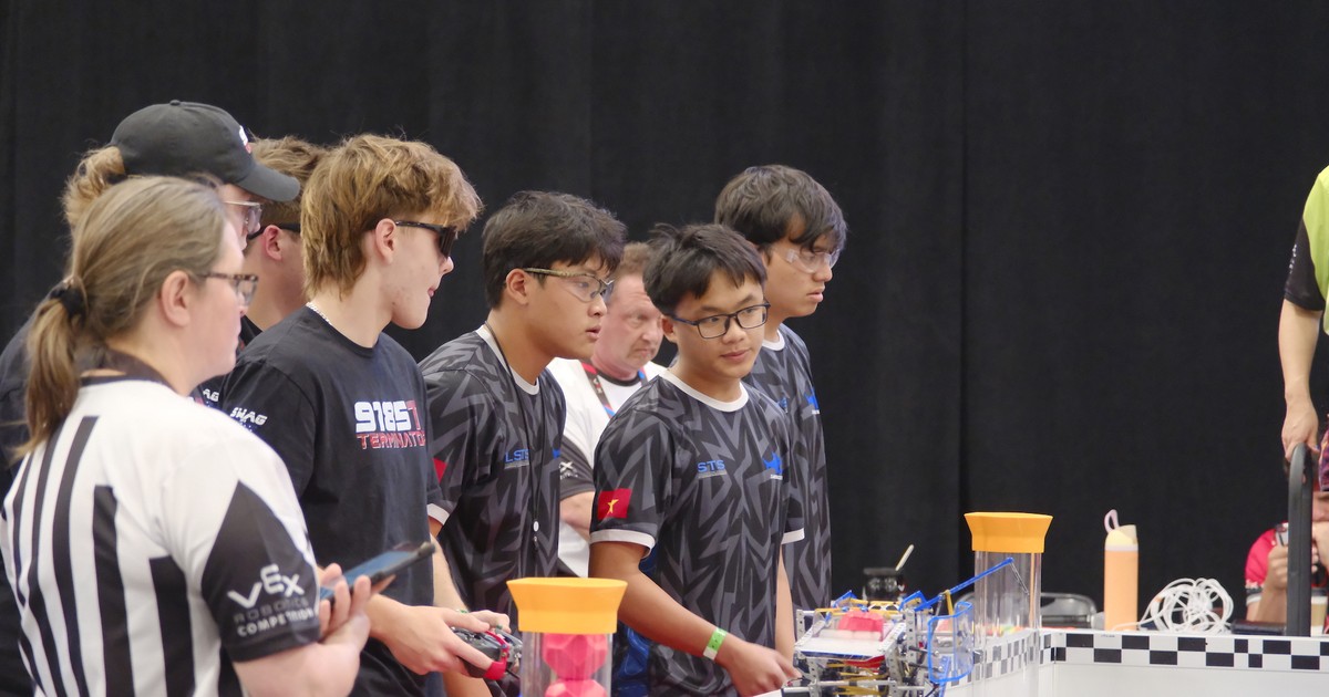 Học sinh Việt Nam giành giải thưởng danh giá tại giải robot lớn nhất thế giới