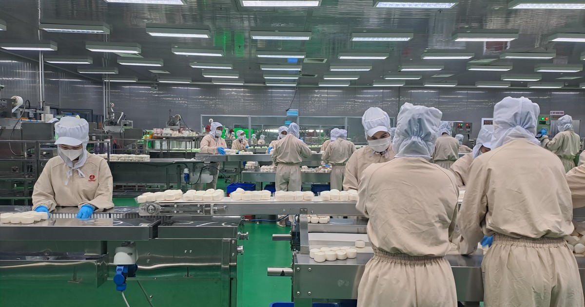 Có gì tiềm năng ở nhóm đồ ăn nhanh mà một ông lớn ngành thực phẩm lại muốn bán?