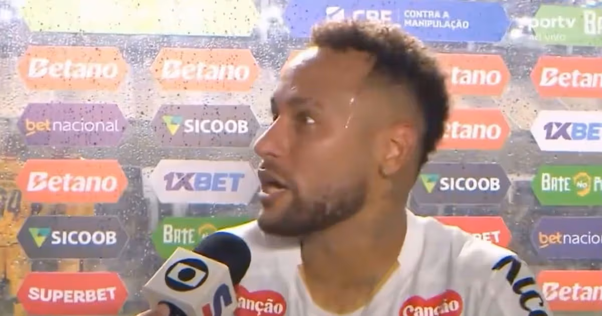 Neymar đối mặt với án treo giò 12 trận trong sự cố gây sốc