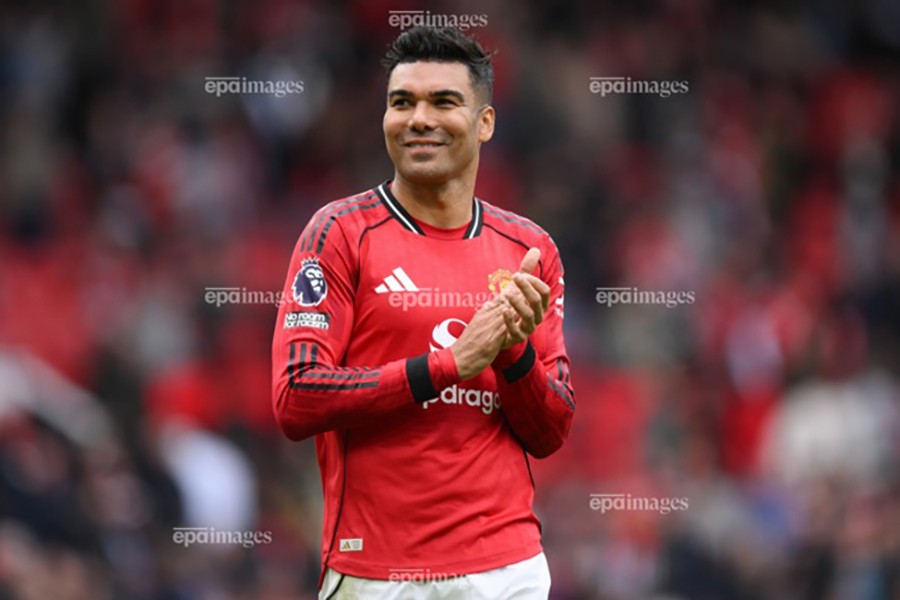 Casemiro sẽ ở lại MU thêm một năm nếu...