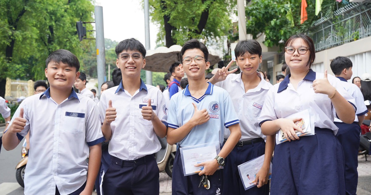 Thi lớp 10 tại TP.HCM: Quy mô lớn chưa từng có, đề thi phân hoá ra sao?