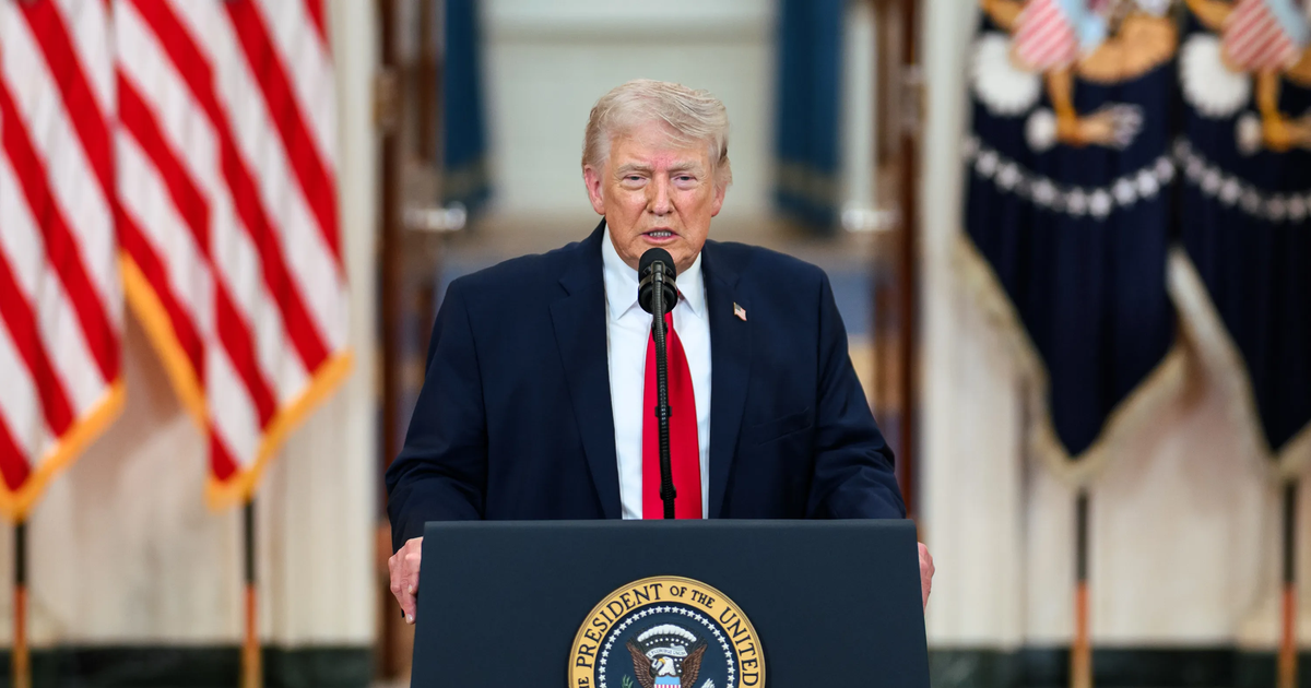 Ông Trump: Mỹ bắt đầu hộ tống tàu qua eo biển Hormuz từ ngày 4-5