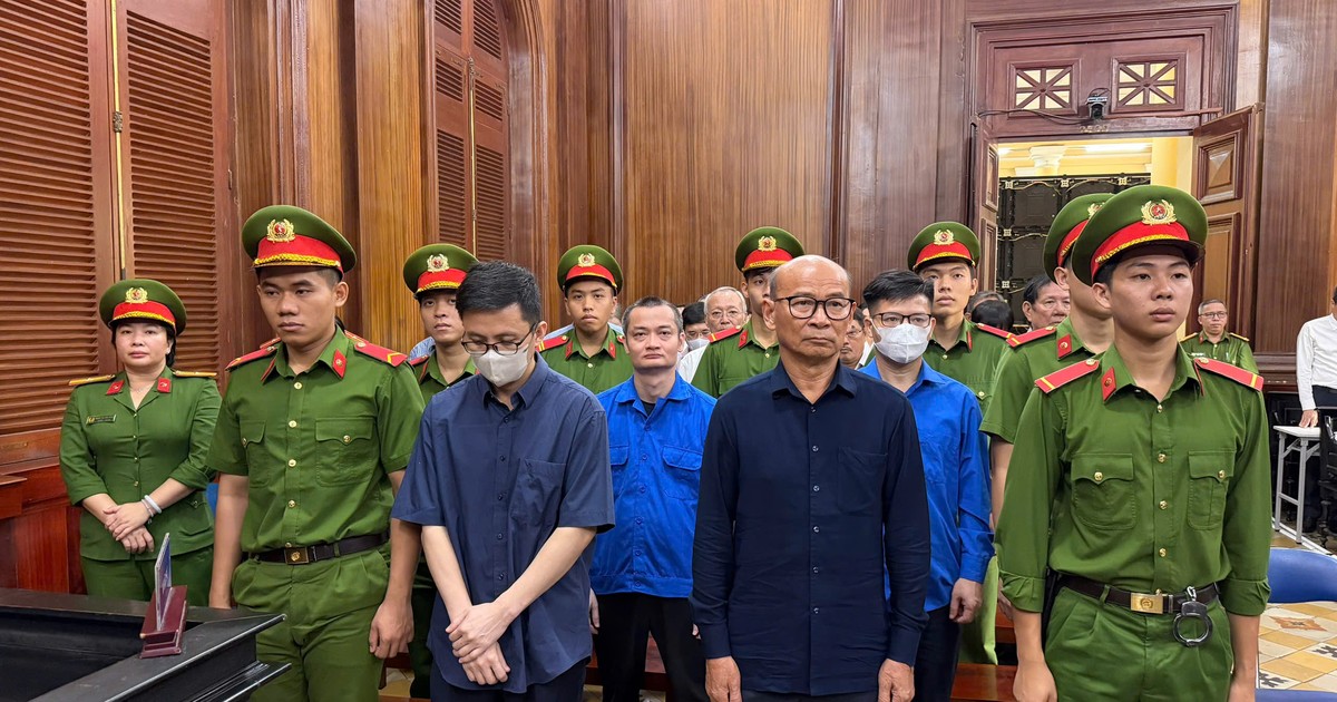 Cựu quyền chủ tịch Tập đoàn Công nghiệp Cao su Việt Nam thừa nhận 2 lần nhận hối lộ