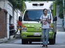 Cô gái khiếm thị một mình đi du lịch nước ngoài
